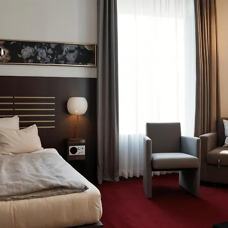 Hotel Bruehlerhoehe 3*
